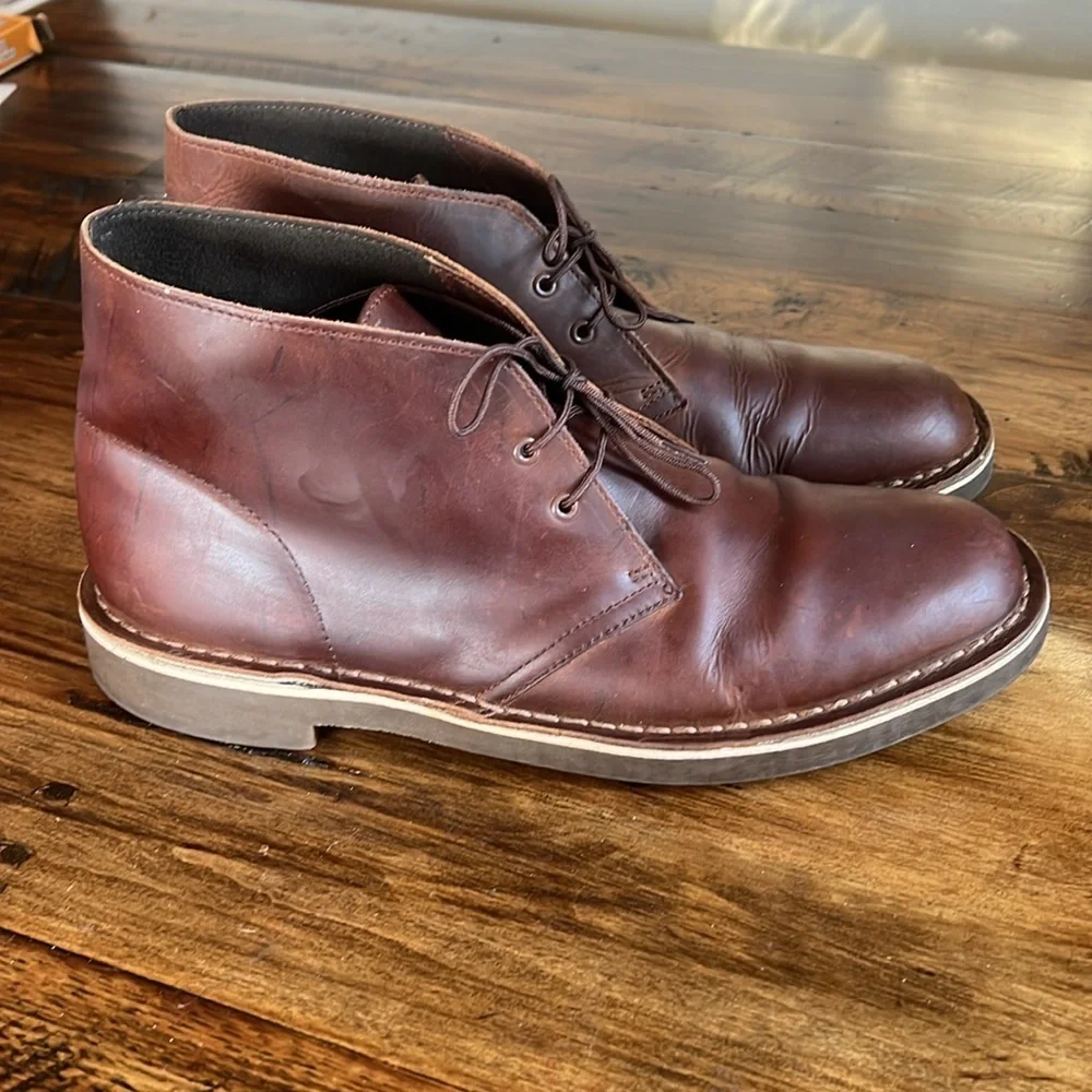 Clark’s Bushacre 2 Boots Lace Up Chukka Boots Brown Oiled Leather 9.5 Like New
